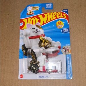 Mattel Hot Wheels Feline Lucky Car - White and Gold Meneki-Hero 9.29.